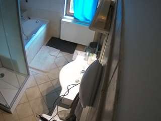 voyeurcam-julmodels-bath-2nd-2 - Cam en Direct