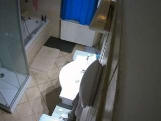  voyeurcam-julmodels-bath-2nd-2 chat room