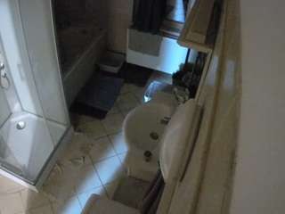 voyeurcam-julmodels-bath-2nd-2 camsoda