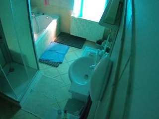 voyeurcam-julmodels-bath-2nd-2