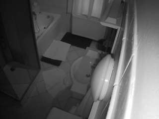 voyeurcam-julmodels-bath-2nd-2 camsoda