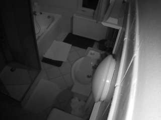 voyeurcam-julmodels-bath-2nd-2