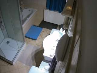 Julmodels Bathroom 2nd Floor-2
