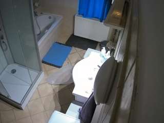 voyeurcam-julmodels-bath-2nd-2