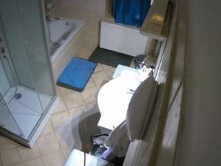 voyeurcam-julmodels-bath-2nd-2 camsoda