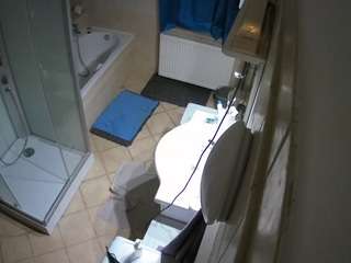 voyeurcam-julmodels-bath-2nd-2 camsoda