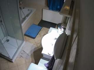 voyeurcam-julmodels-bath-2nd-2 camsoda