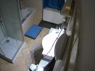 voyeurcam-julmodels-bath-2nd-2 camsoda