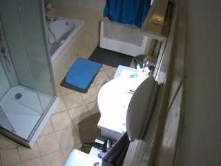 voyeurcam-julmodels-bath-2nd-2