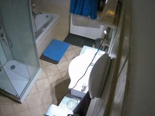 voyeurcam-julmodels-bath-2nd-2