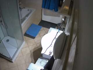 voyeurcam-julmodels-bath-2nd-2