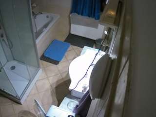 voyeurcam-julmodels-bath-2nd-2