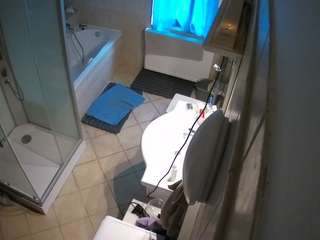 voyeurcam-julmodels-bath-2nd-2