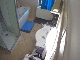 voyeurcam-julmodels-bath-2nd-2
