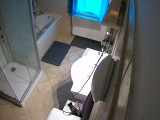 voyeurcam-julmodels-bath-2nd-2