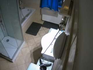 voyeurcam-julmodels-bath-2nd-2