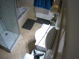 voyeurcam-julmodels-bath-2nd-2 camsoda