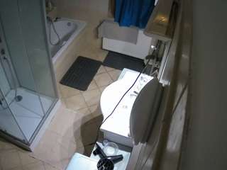 voyeurcam-julmodels-bath-2nd-2 webcam model