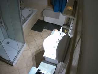 voyeurcam-julmodels-bath-2nd-2's CamSoda show and profile