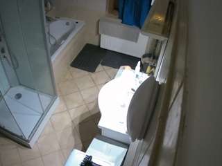 voyeurcam-julmodels-bath-2nd-2's CamSoda show and profile