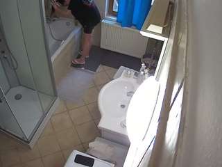 voyeurcam-julmodels-bath-2nd-2