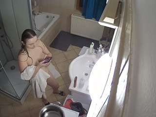 voyeurcam-julmodels-bath-2nd-2