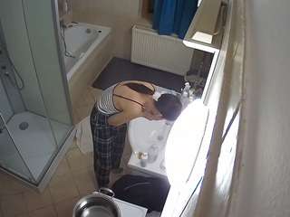 voyeurcam-julmodels-bath-2nd-2