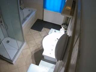 voyeurcam-julmodels-bath-2nd-2