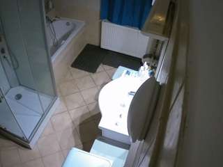 voyeurcam-julmodels-bath-2nd-2