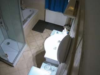 voyeurcam-julmodels-bath-2nd-2