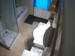 voyeurcam-julmodels-bath-2nd-2