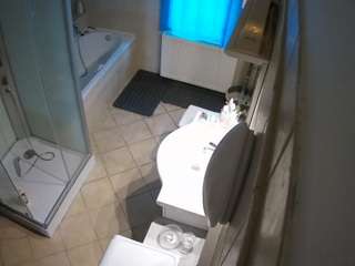 voyeurcam-julmodels-bath-2nd-2