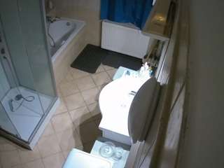 voyeurcam-julmodels-bath-2nd-2
