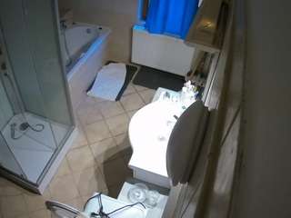 voyeurcam-julmodels-bath-2nd-2