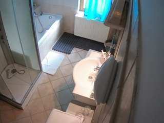 voyeurcam-julmodels-bath-2nd-2