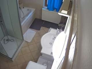 voyeurcam-julmodels-bath-2nd-2