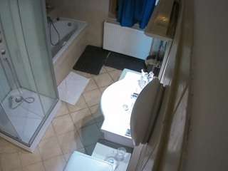 voyeurcam-julmodels-bath-2nd-2