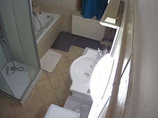 voyeurcam-julmodels-bath-2nd-2