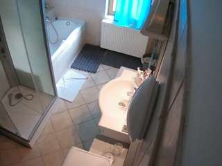 Julmodels Bathroom 2nd Floor-2