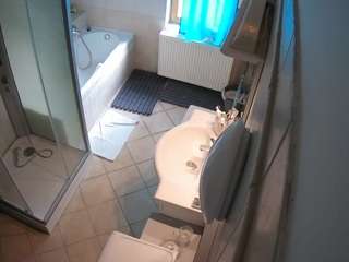 Julmodels Bathroom 2nd Floor-2