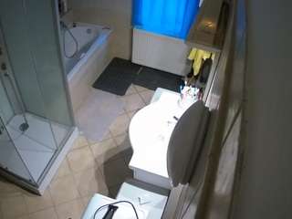 voyeurcam-julmodels-bath-2nd-2
