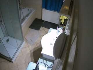 voyeurcam-julmodels-bath-2nd-2 webcam