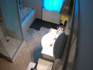 Julmodels Bathroom 2nd Floor-2