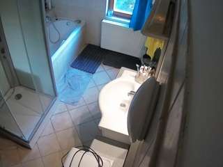 Julmodels Bathroom 2nd Floor-2