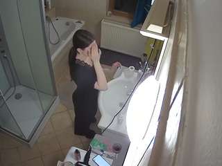 voyeurcam-julmodels-bath-2nd-2