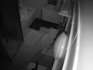 voyeurcam-julmodels-bath-2nd-2