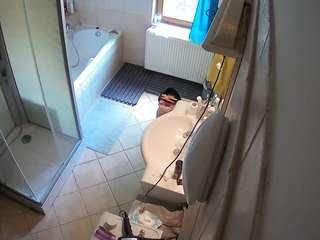 voyeurcam-julmodels-bath-2nd-2 webcam