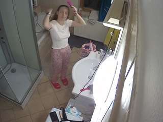 voyeurcam-julmodels-bath-2nd-2 webcam