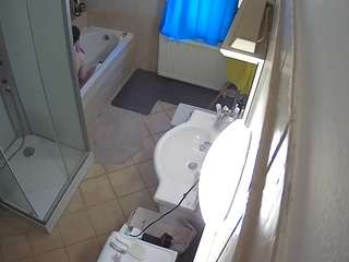 voyeurcam-julmodels-bath-2nd-2