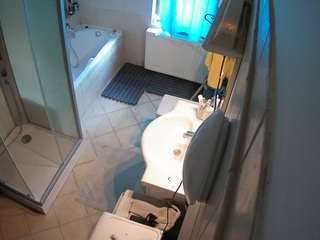 voyeurcam-julmodels-bath-2nd-2 webcam